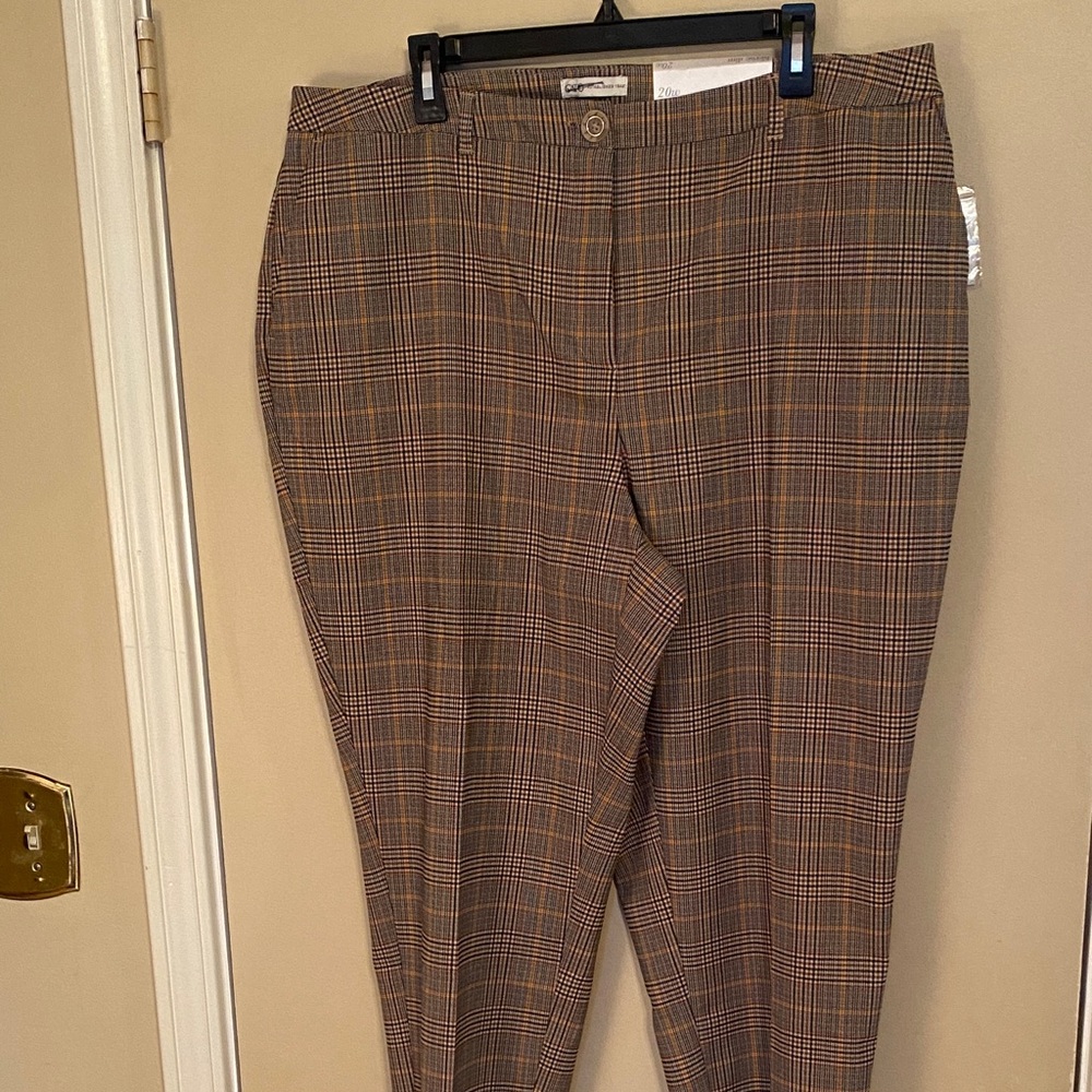Cato 20W Tan Plaid Dress Pants